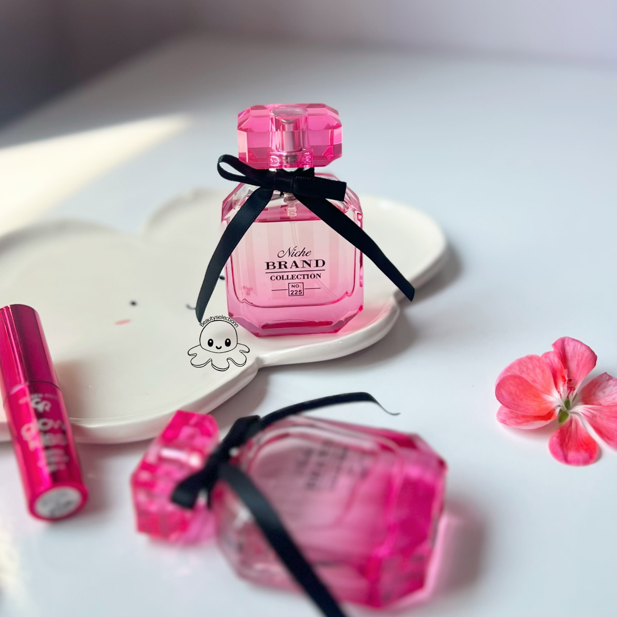 ادکلن ویکتوریا سکرت بامبشل ۲۵میل برند کالکشن | Bombshell perfume - Image 2